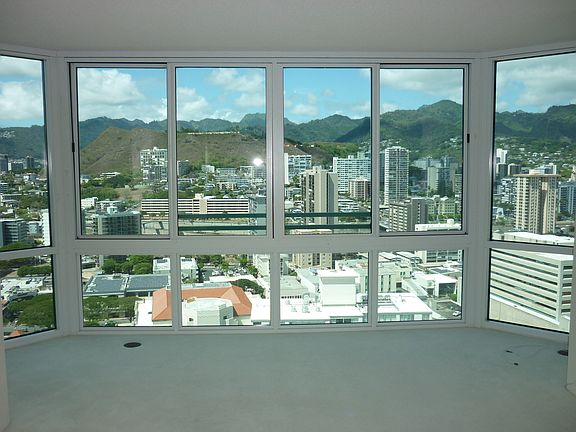 2nd image of 801 S King St #3108-1