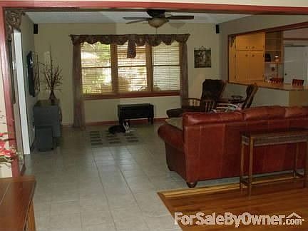 4th image of 2643 W Twohig Ave