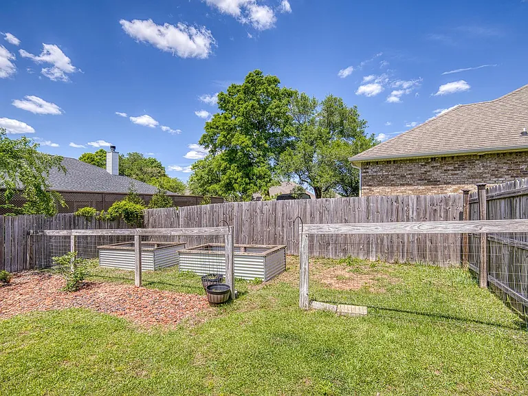 5945 W Cambridge Way — Photo 21