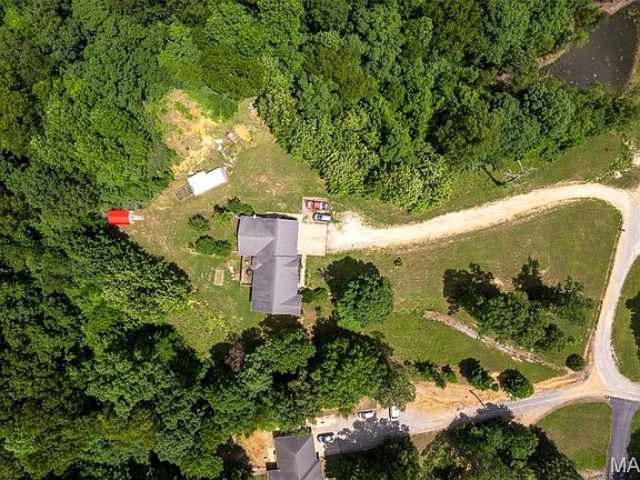 5th image of 321 Knollwood Dr