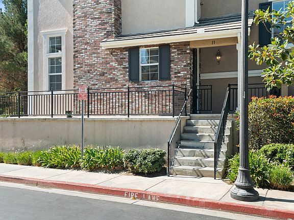 4th image of 23420 Waterway Ln Unit 11