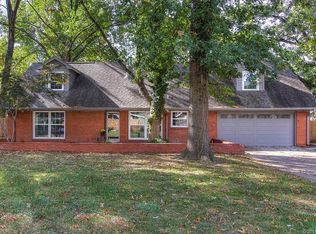 4042 E 52nd Pl, Tulsa, OK 74135