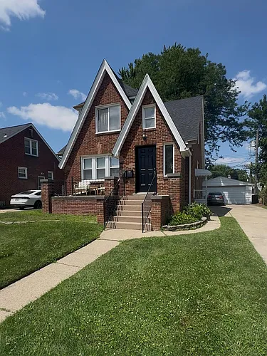 122 W Houstonia Ave Photo 1