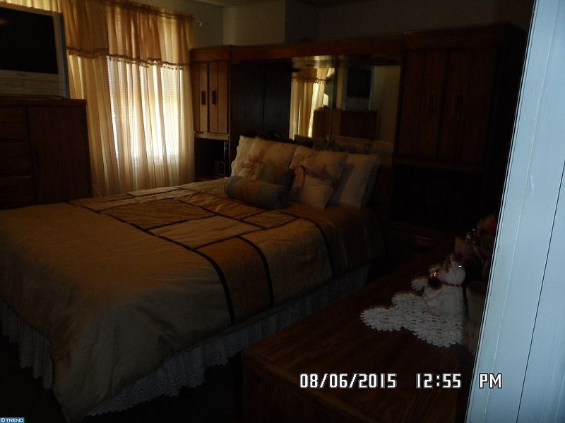 2nd image of 127 Columbus Ave