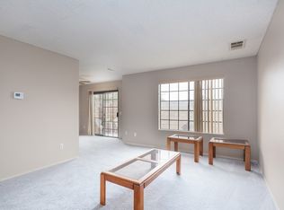 320 Grapevine Rd #114, Vista, CA 92083