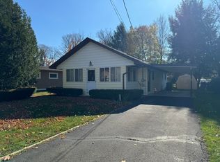 11947 Teifer Ave, Conneaut Lake, PA 16316