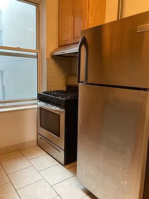 3rd image of 707 W 171st St #3B