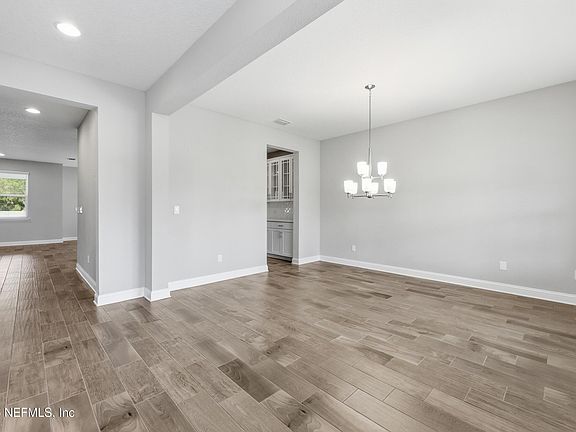 5th image of 1885 SILO OAKS Place