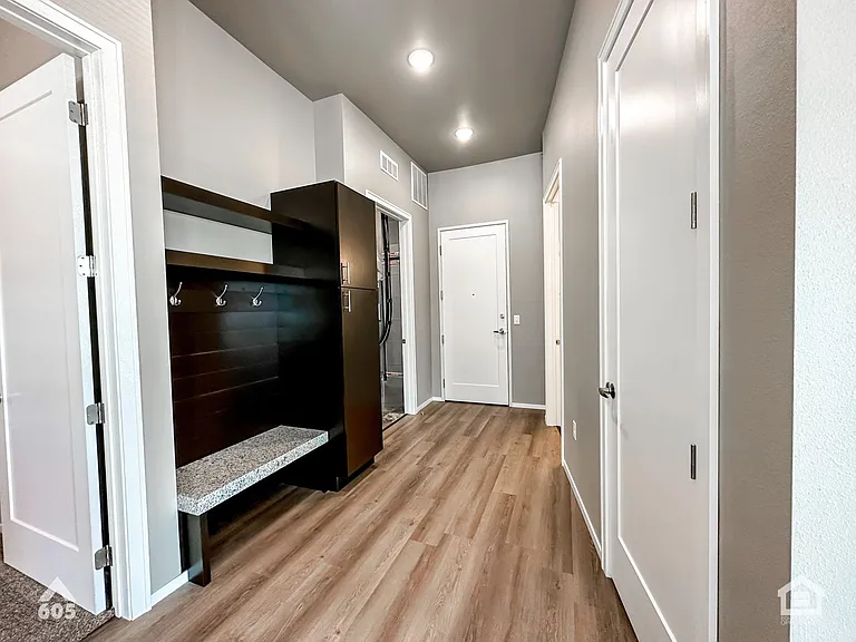 University Hills Village — Photo 263