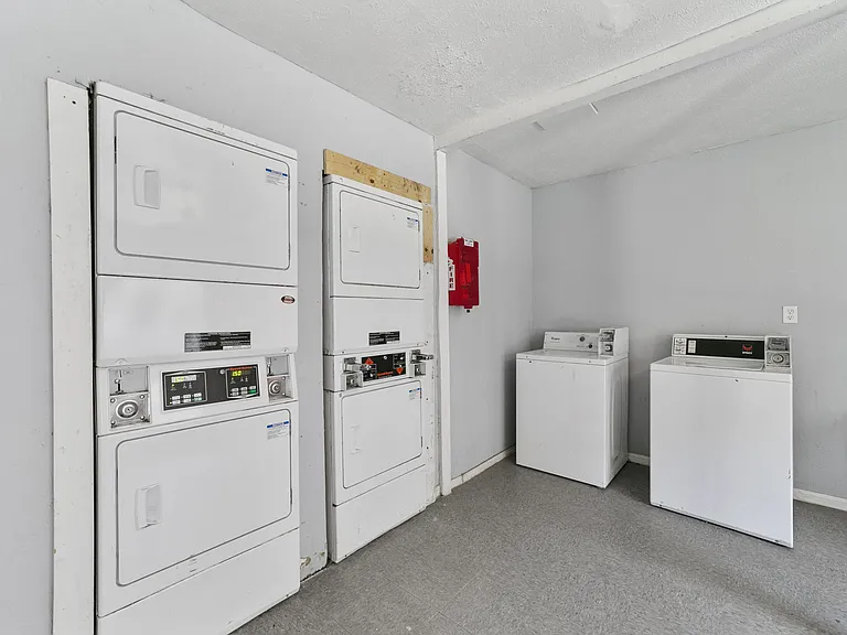 Belleview — Photo 19