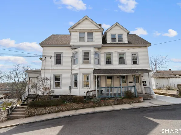 26 Rosemary Street, New London, CT 06320