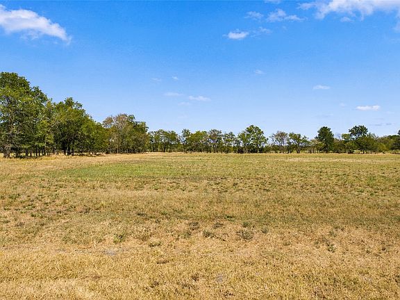 3rd image of 1000 County Road 2120