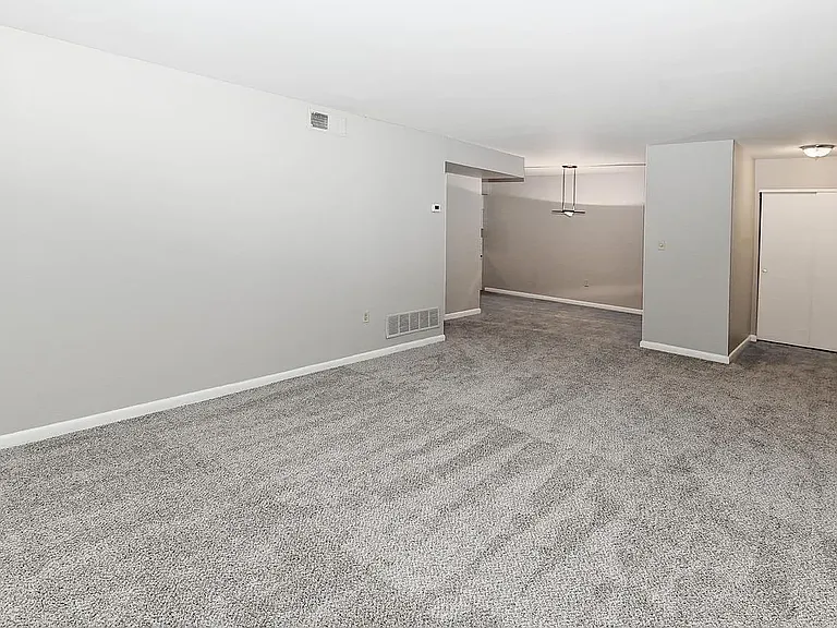 801 Delta Ave #2A — Photo 6