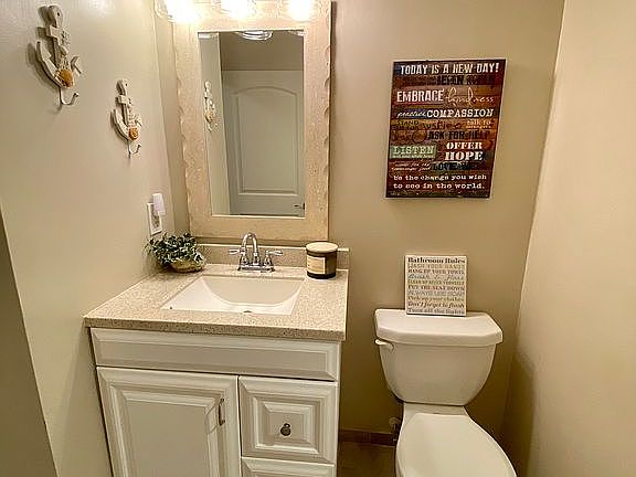 5th image of 1203 Timberlane Cir