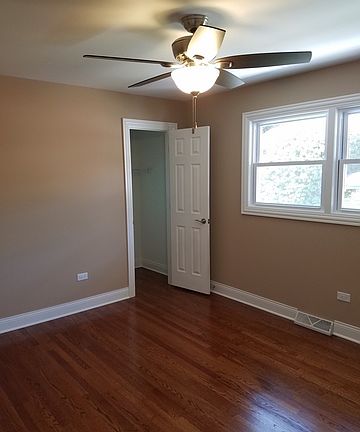 5th image of 5116 W 91st St