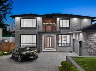 338 Mundy St, Coquitlam, BC V3K5M4