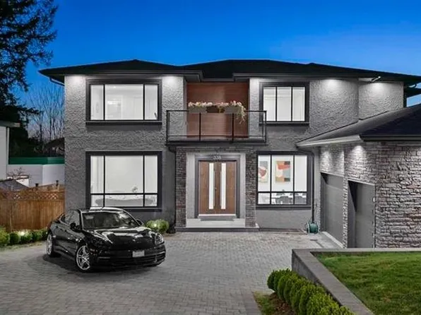 338 Mundy St, Coquitlam, BC V3K 5M4