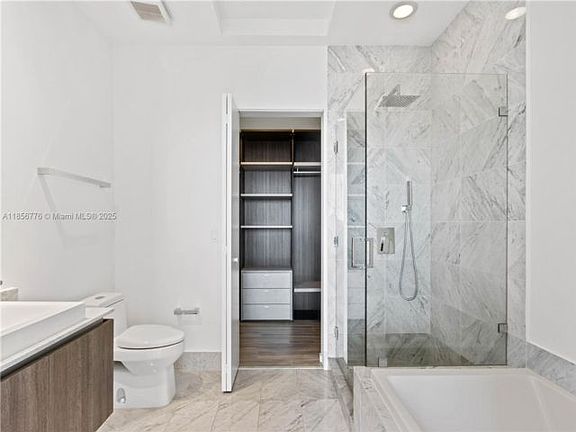 5th image of 801 S Miami Ave Unit 5009