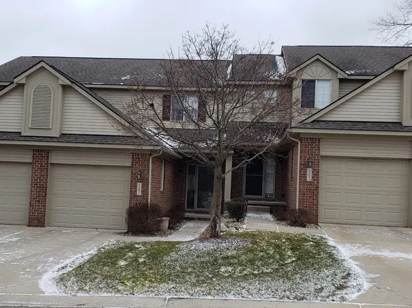 1291 Azalea Ln #1, Waterford, MI 48327