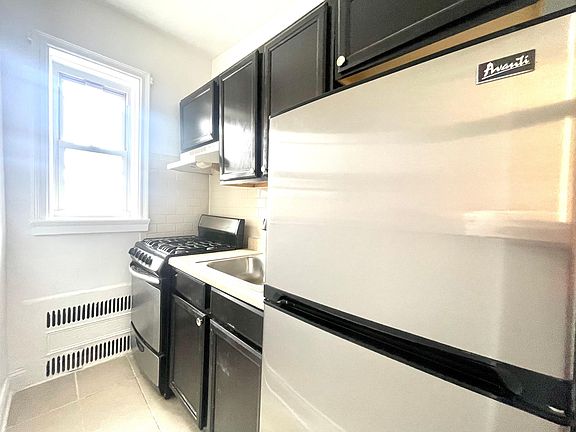 3rd image of 12220 Ocean Promenade APT 2M