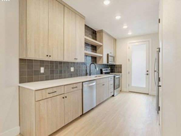 4875-4881 SE 63rd Ave #4875