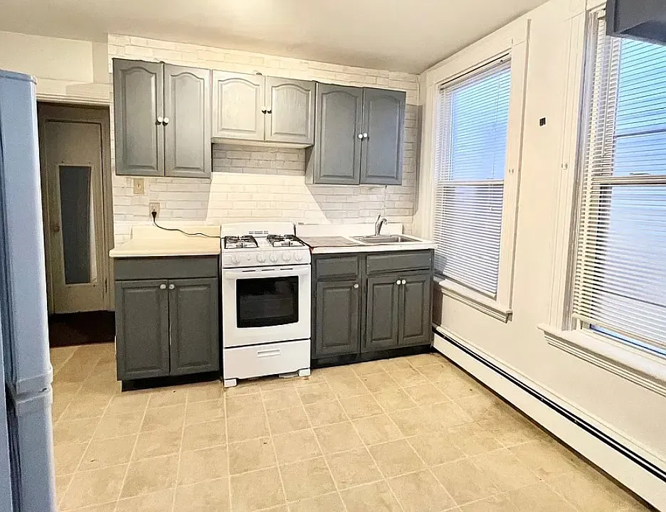 8 Parker Hill Ave #3