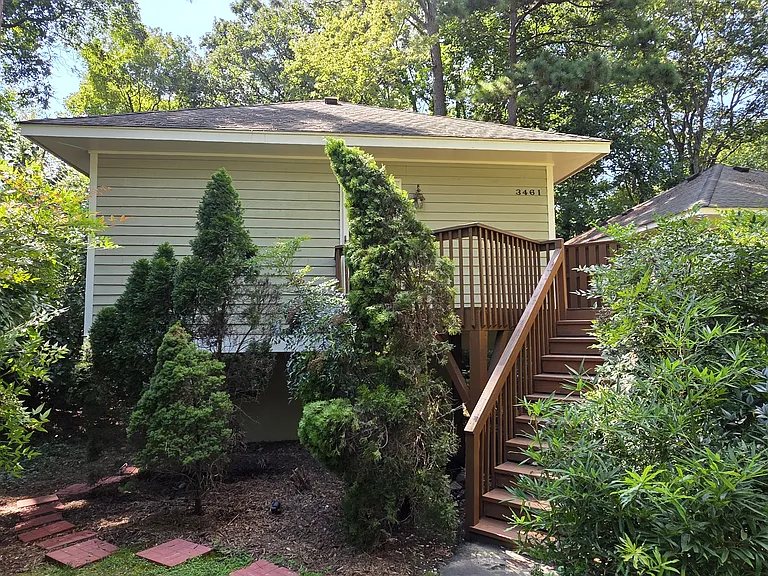 3461 Mill Run — Photo 1