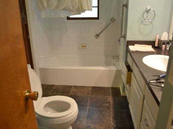 2nd image of 1690 Canyon Ln