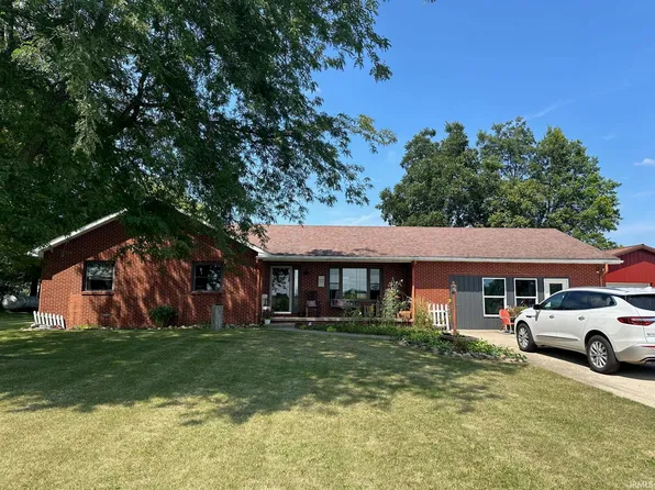 8236 6b Rd, Plymouth, IN 46563