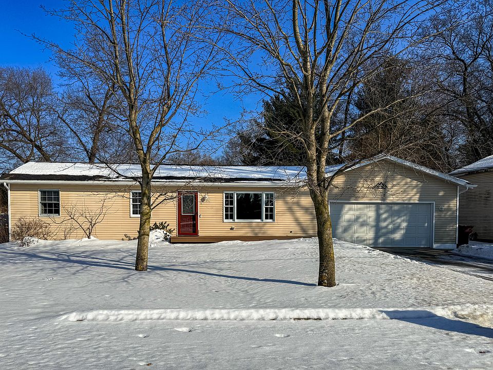 1st image of 2060 N Roberts Rd