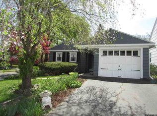 4 Bogardus Rd, Albany, NY 12208