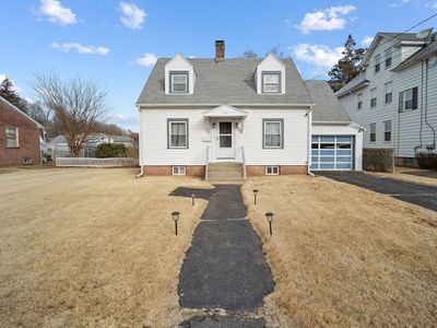 39 Gilman St, Holyoke, MA, 01040