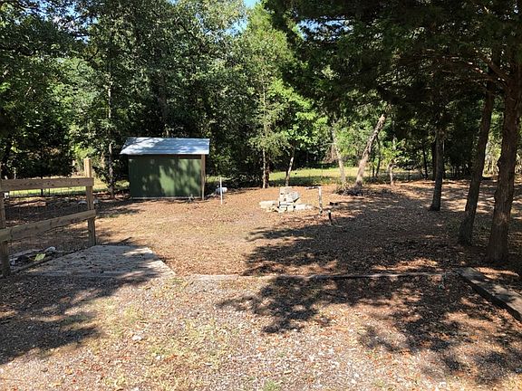 5th image of 1065 Hickory Hills Dr