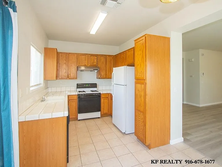 1901 Expedition Way — Photo 7