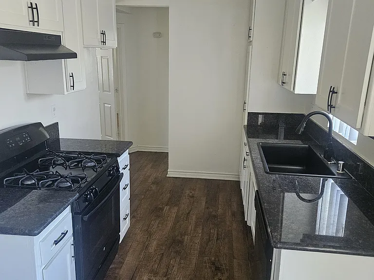 1732 W Glen Ave #10 — Photo 5