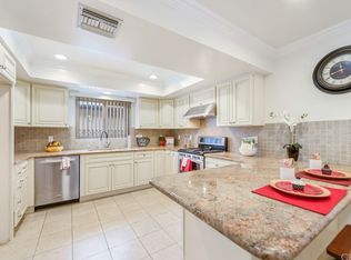 903 Clemensen Ave, Santa Ana, CA 92705