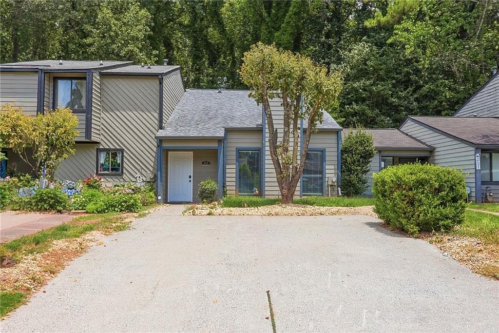 253 Toweridge Dr SW