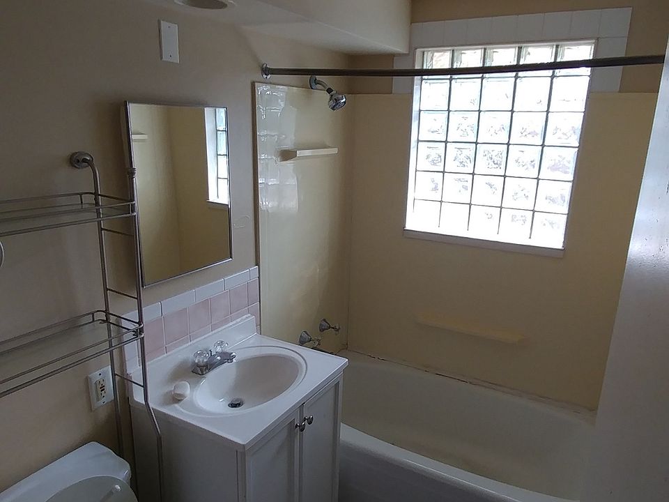 2nd image of 5834 Balsam Rd APT 3