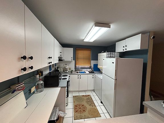 3rd image of 1006 Heritage Hls
