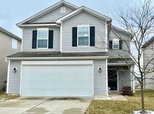 2503 Shadow Bend Dr, Columbus, IN 47201
