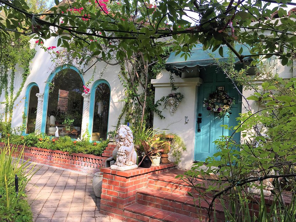 Gorgeous Mediterranean Home Rental in Los Gatos