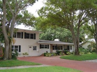 3704 Foster Hill Dr N, Saint Petersburg, FL 33704
