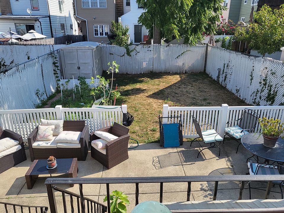 2nd image of 2067 E 71st St