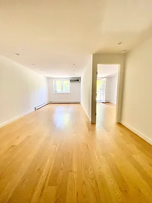 Rented by Amorelli Realty | media 4