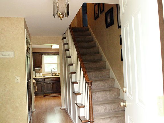 5th image of 7629 Hermitage Pl