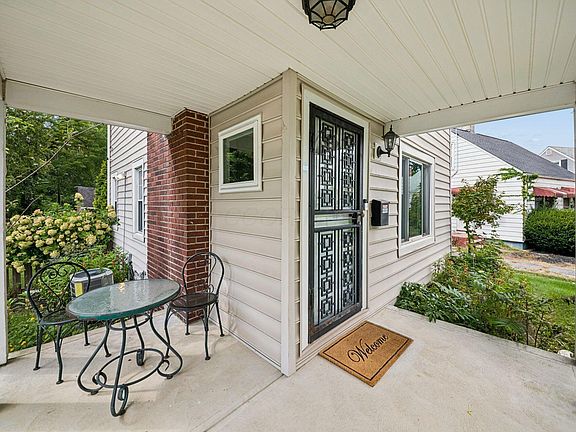 2nd image of 175 Linfield Pl
