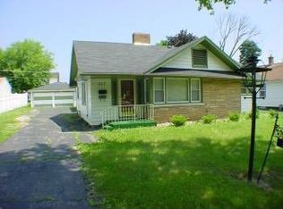 507 Yeoman St, Waukegan, IL 60085