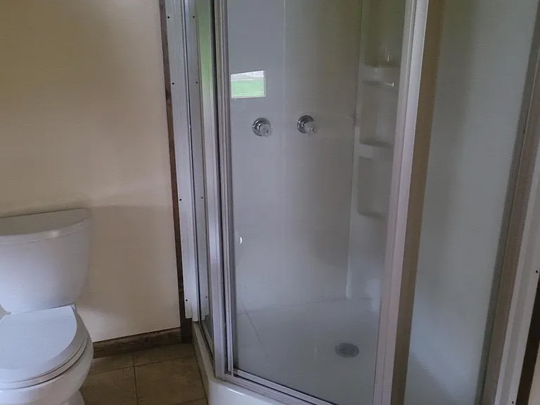 404 Broaddus Ave — Photo 17