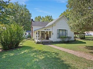 226 Lee St, Clarksville, AR 72830