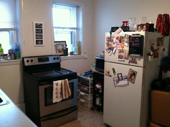 2nd image of 139 Winthrop Rd APT 1